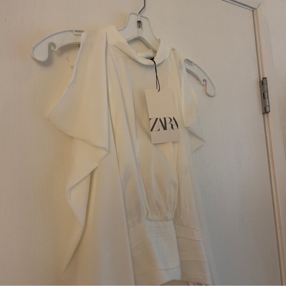 NWT ZARA BLOUSE WITH OPENING AT SHOULDERS SIZE M - Picture 9 of 11